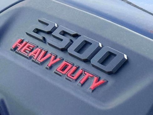 New 2026 RAM 2500 Laramie AWD/4WD image 13