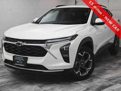 Used 2025 Chevrolet Trax LT w/ Driver Confidence Package