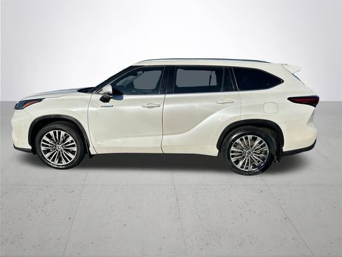 Used 2021 Toyota Highlander Platinum image 10