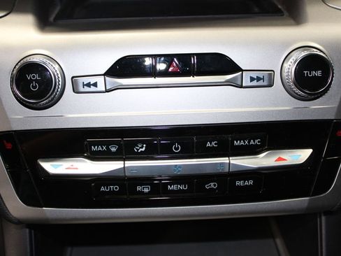 Used 2021 Ford Explorer XLT w/ Class III Trailer Tow Package image 30