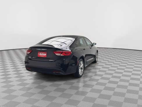 Used 2015 Chrysler 200 S FWD image 32