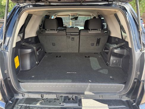 Used 2021 Toyota 4Runner SR5 AWD/4WD image 32