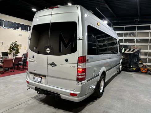 Used 2008 Freightliner Sprinter 3500 image 5