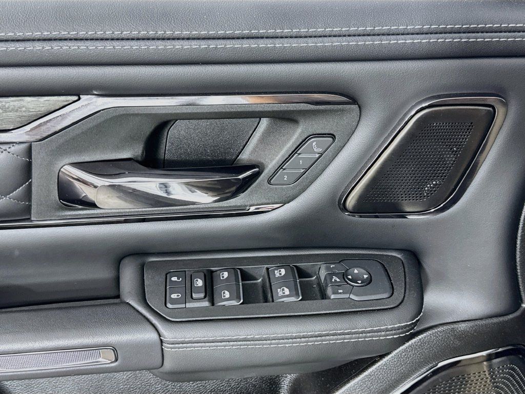 Used 2025 RAM 1500 Limited AWD/4WD image 17