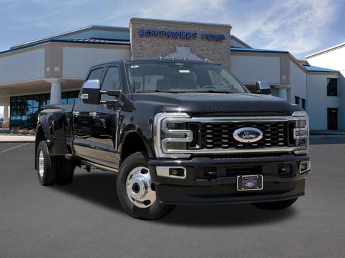 New 2026 Ford F350 Platinum w/ Platinum Plus Package AWD/4WD image 1