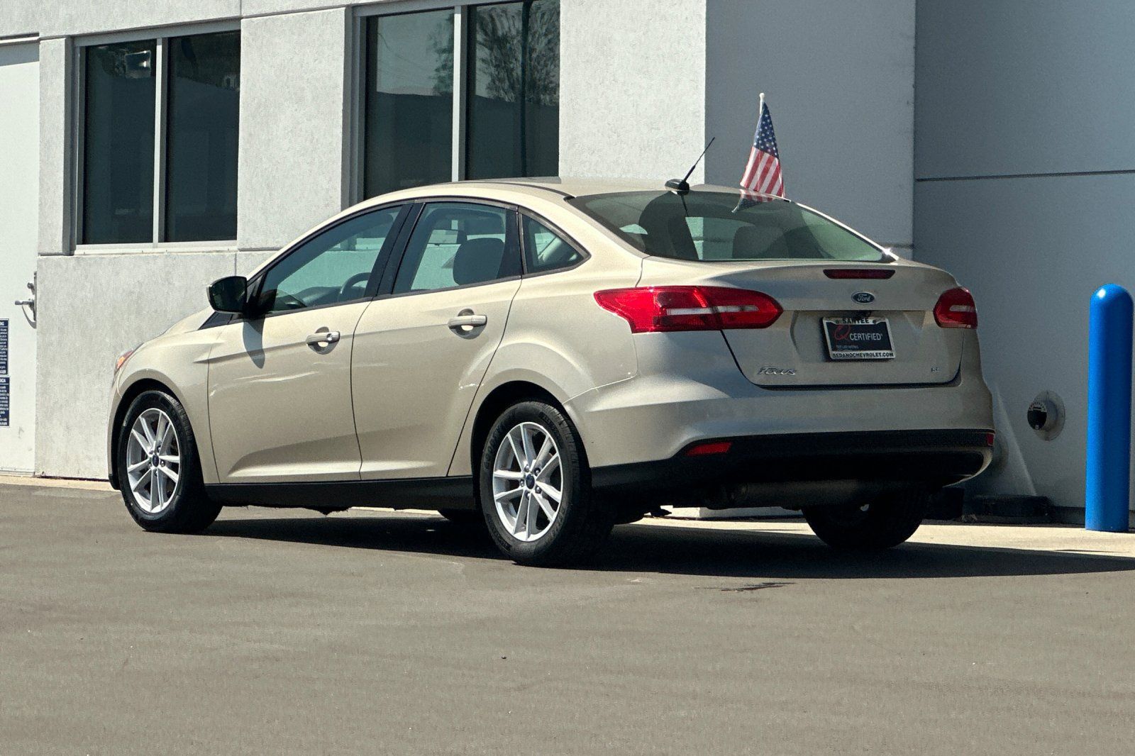 Used 2018 Ford Focus SE FWD image 6