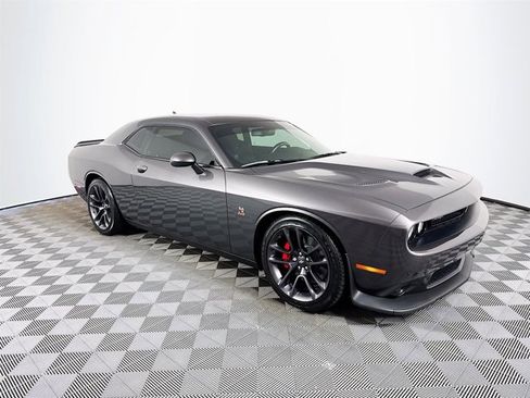 Used 2022 Dodge Challenger R/T Scat Pack image 4