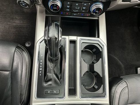 Used 2017 Ford F150 Lariat w/ Equipment Group 502A Luxury AWD/4WD image 20