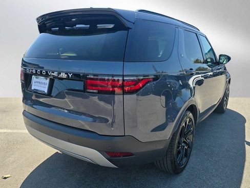 Used 2025 Land Rover Discovery S AWD/4WD image 5