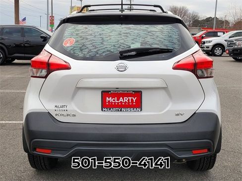 Used 2019 Nissan Kicks SV image 6