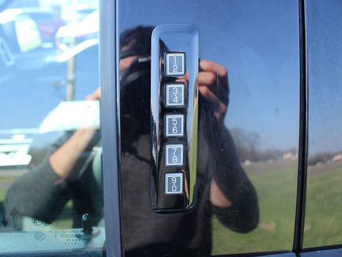 Used 2019 Ford F150 XLT w/ Equipment Group 302A Luxury image 29