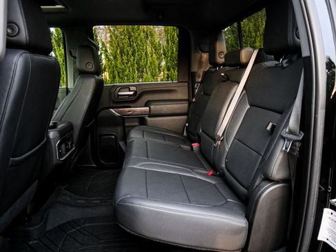 Used 2022 Chevrolet Silverado 2500 LTZ w/ LTZ Convenience Package image 30