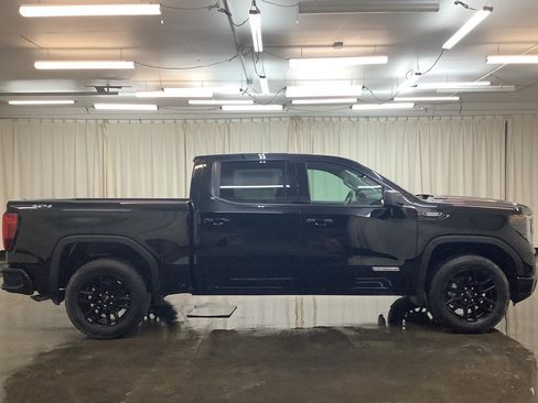 New 2026 GMC Sierra 1500 Elevation image 5