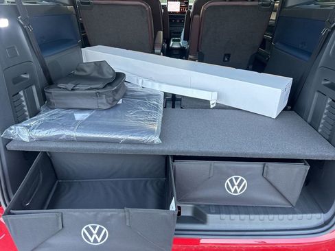 New 2025 Volkswagen ID. Buzz Pro S Plus image 32