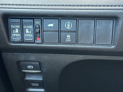 Certified 2024 Honda Odyssey Sport image 31