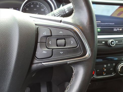 Used 2022 Buick Encore GX Preferred w/ Cold Weather Comfort Package image 18