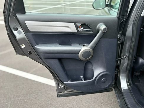 Used 2010 Honda CR-V LX image 11