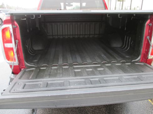 Used 2020 Chevrolet Colorado LT w/ LT Convenience Package image 10