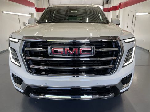 New 2026 GMC Yukon XL Elevation w/ Elevation Premium Package AWD/4WD image 2
