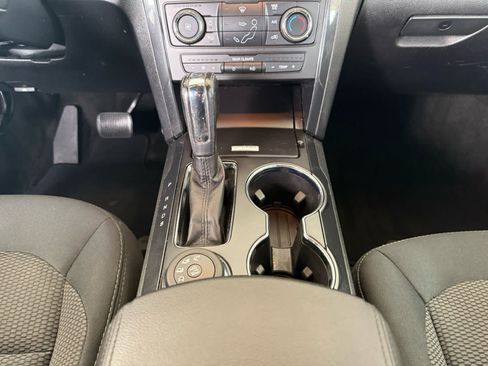 Certified 2017 Ford Explorer XLT AWD/4WD image 12