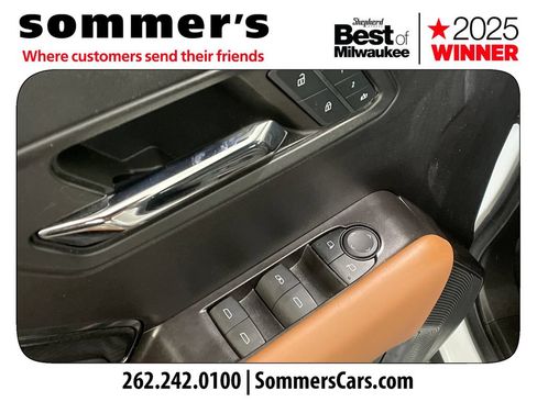 Used 2024 GMC Canyon AT4 w/ AT4 Premium Package AWD/4WD image 11