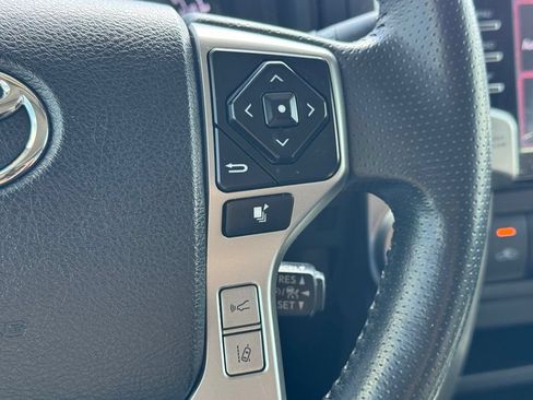 Used 2022 Toyota 4Runner SR5 Premium w/ Moonroof Package RWD image 26
