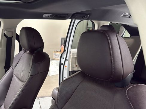 Certified 2023 Toyota Sienna Platinum image 13