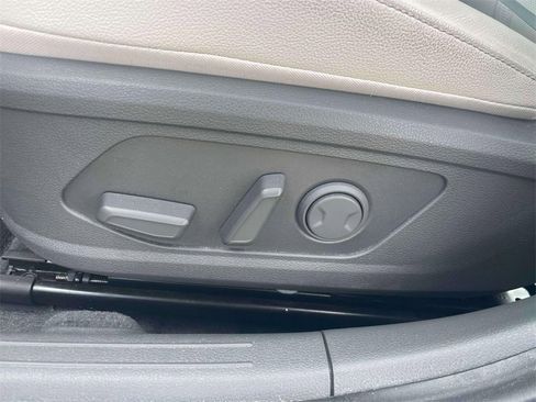 Used 2023 Hyundai Sonata Limited image 18