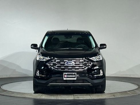 Used 2019 Ford Edge Titanium AWD/4WD image 3