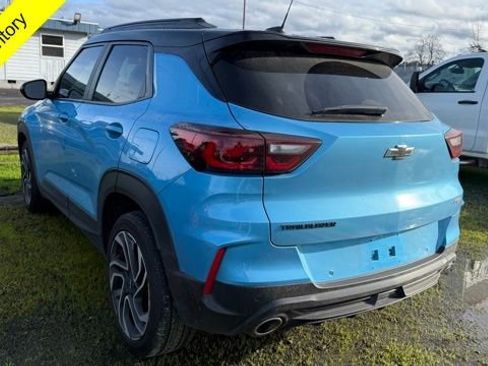 Used 2025 Chevrolet TrailBlazer RS w/ Driver Confidence Package image 4