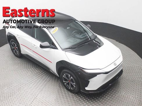 Used 2023 Toyota bZ4X XLE w/ Weather Package image 3