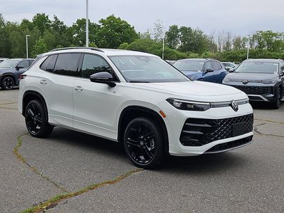 New 2026 Volkswagen Tiguan SE R-Line