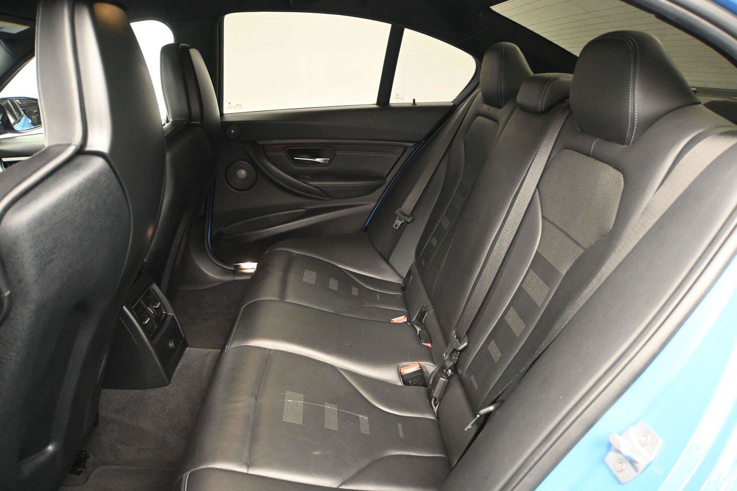 Used 2018 BMW M3 RWD image 13