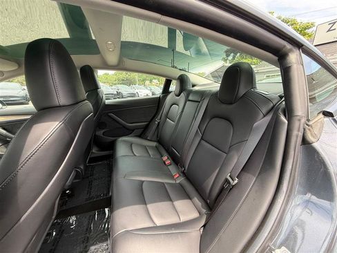 Used 2023 Tesla Model 3 Standard Range RWD image 11