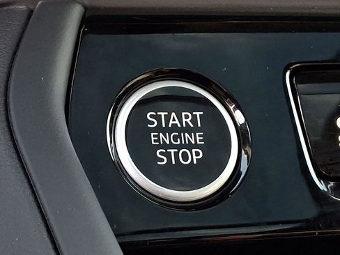 Used 2025 Audi Q5 Premium w/ Convenience Package image 24