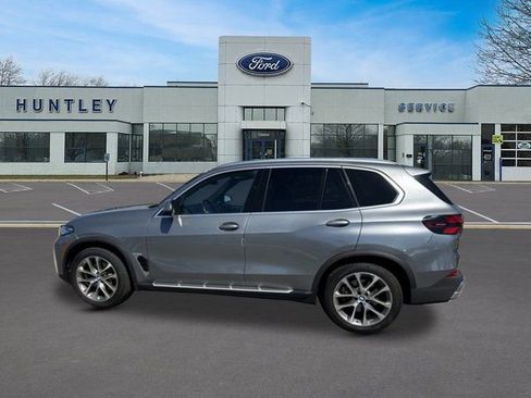 Used 2024 BMW X5 xDrive40i w/ Premium Package AWD/4WD image 6