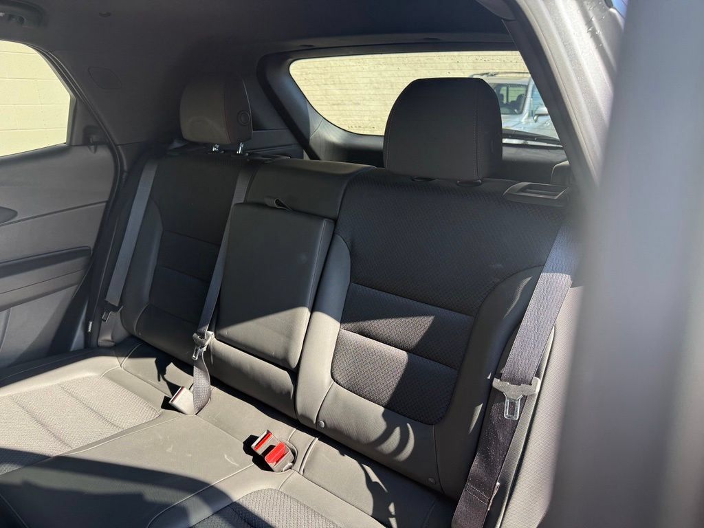 Used 2023 Chevrolet TrailBlazer RS w/ Sun and Liftgate Package AWD/4WD image 26