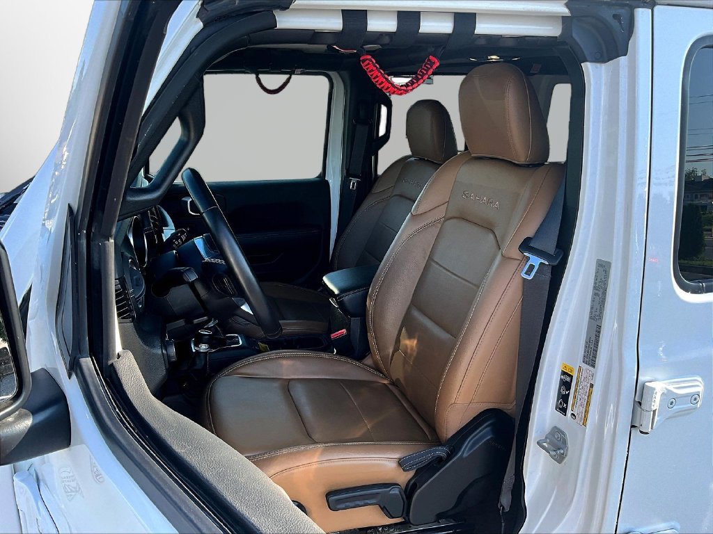 Used 2022 Jeep Wrangler Unlimited Sahara w/ Safety Group AWD/4WD image 24