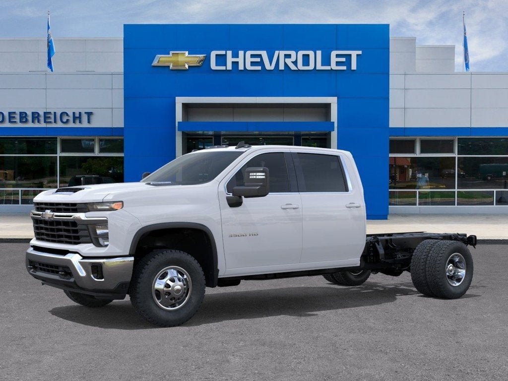 New 2026 Chevrolet Silverado 3500 LT w/ Convenience Package AWD/4WD image 2