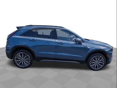Certified 2024 Cadillac XT4 Sport FWD image 3
