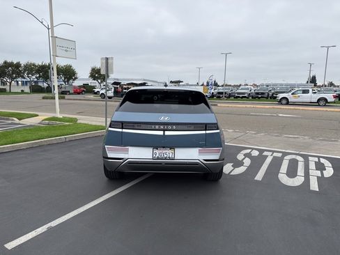 Used 2023 Hyundai Ioniq 5 Limited image 5