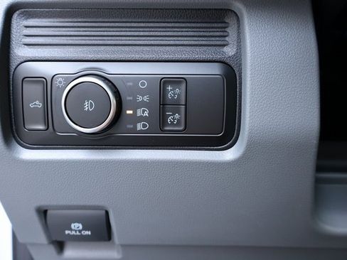 New 2026 Ford F250 XL w/ XL Chrome Package image 27