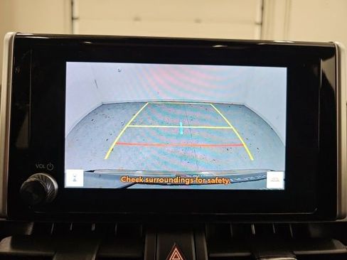 Used 2024 Toyota RAV4 SE w/ Convenience Package image 24