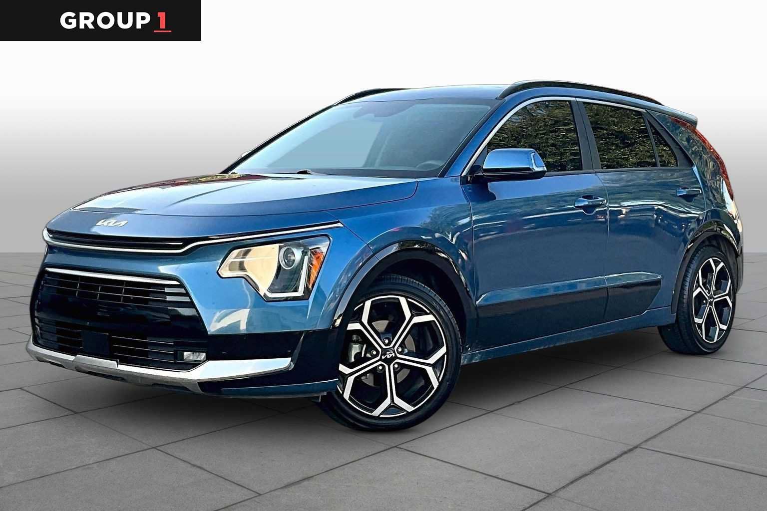 Used 2023 Kia Niro EX Touring FWD image 1