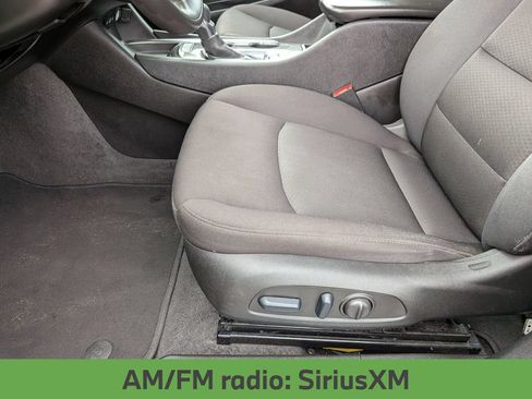 Used 2025 Chevrolet Malibu LT FWD image 16