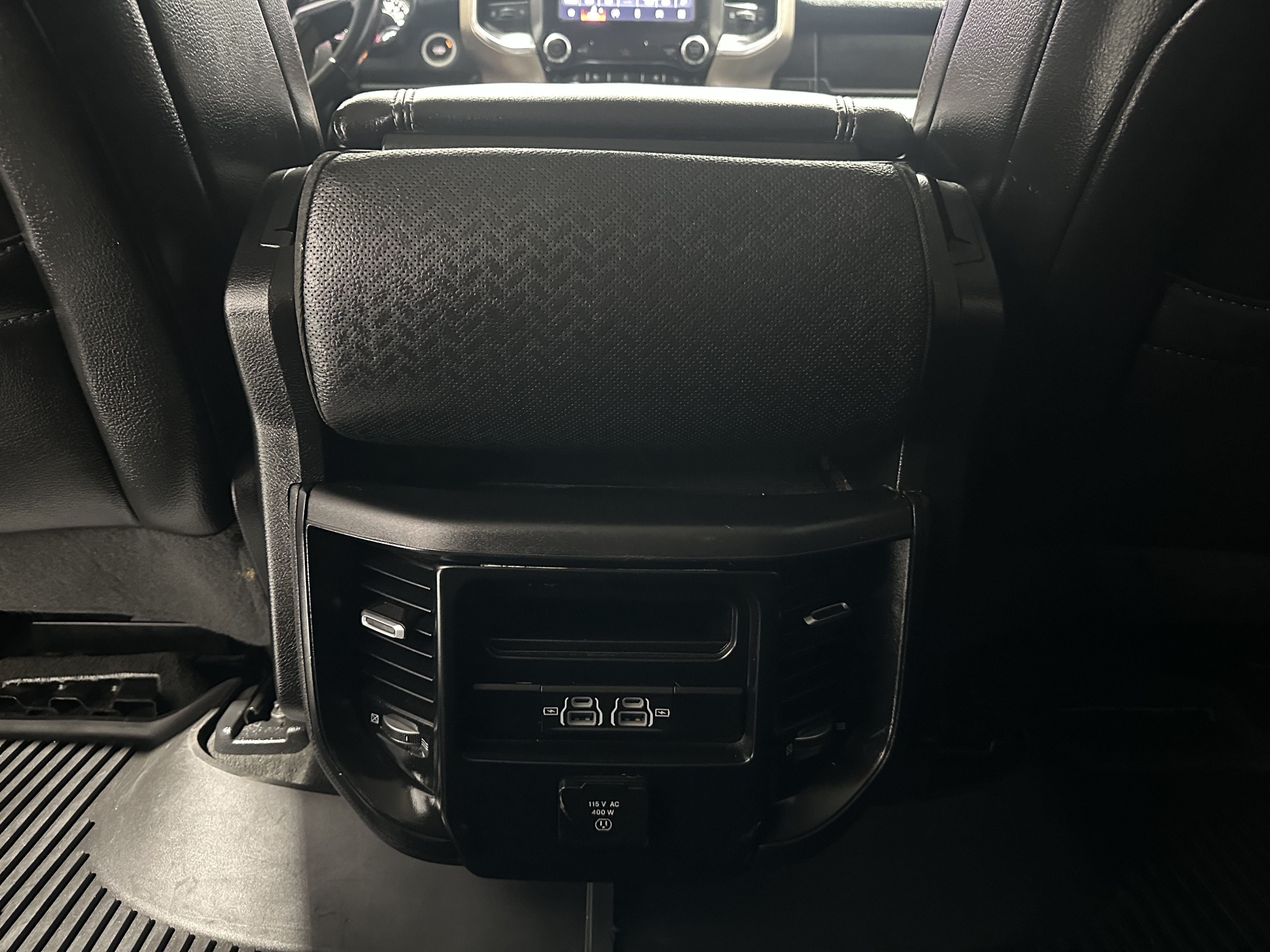 Used 2022 RAM 1500 Laramie AWD/4WD image 22