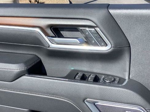 Used 2025 GMC Sierra 2500 Denali w/ Denali Reserve Package image 20