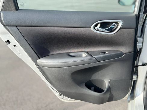 Used 2017 Nissan Sentra SV FWD image 12