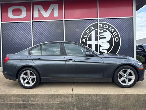 Used 2013 BMW 328i xDrive Sedan AWD/4WD image 3