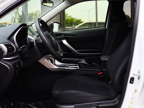 Used 2019 Mitsubishi Eclipse Cross LE AWD/4WD image 37